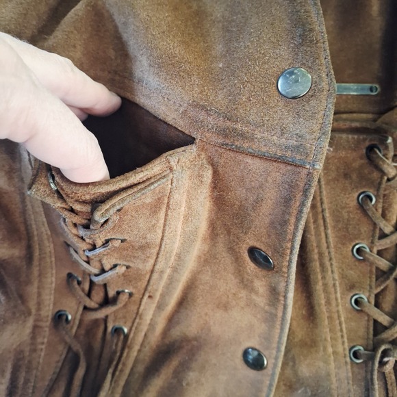 RARE Vintage Gloria Vanderbilt Western Boho Brown Suede Cropped Jacket W/ Fringe - Picture 5 of 10